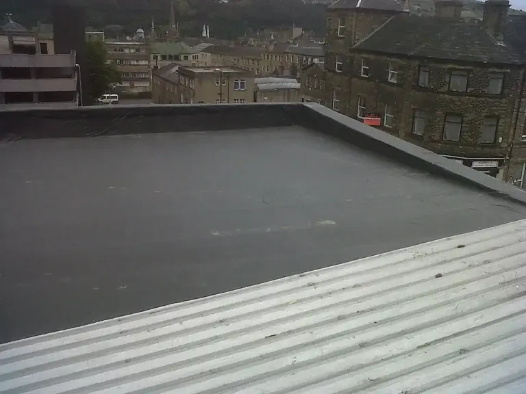 Common Flat Roof Material Mistakes Analytical Engineering & Material Failure Guide